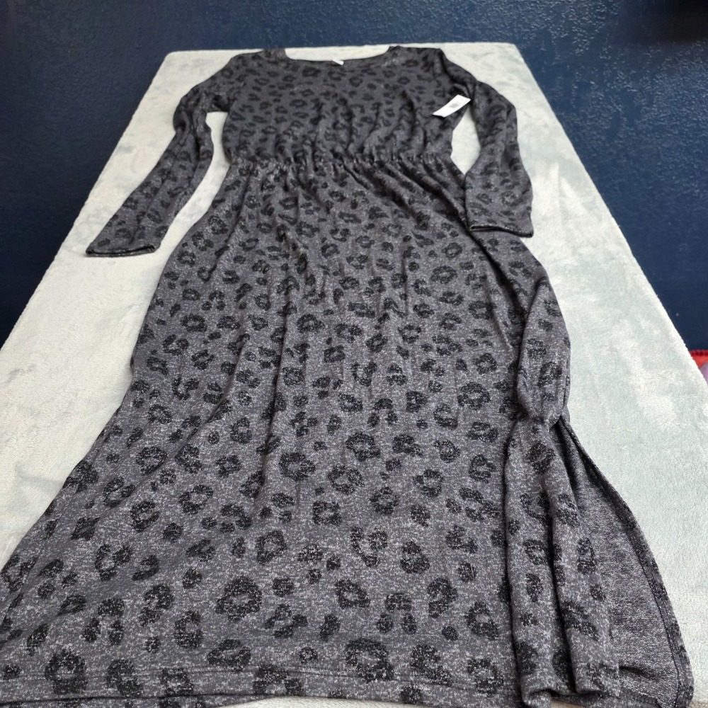 Old Navy Soft Gray and Black Cheetah Long Sleeve Maxi Dress- NWT- Size S